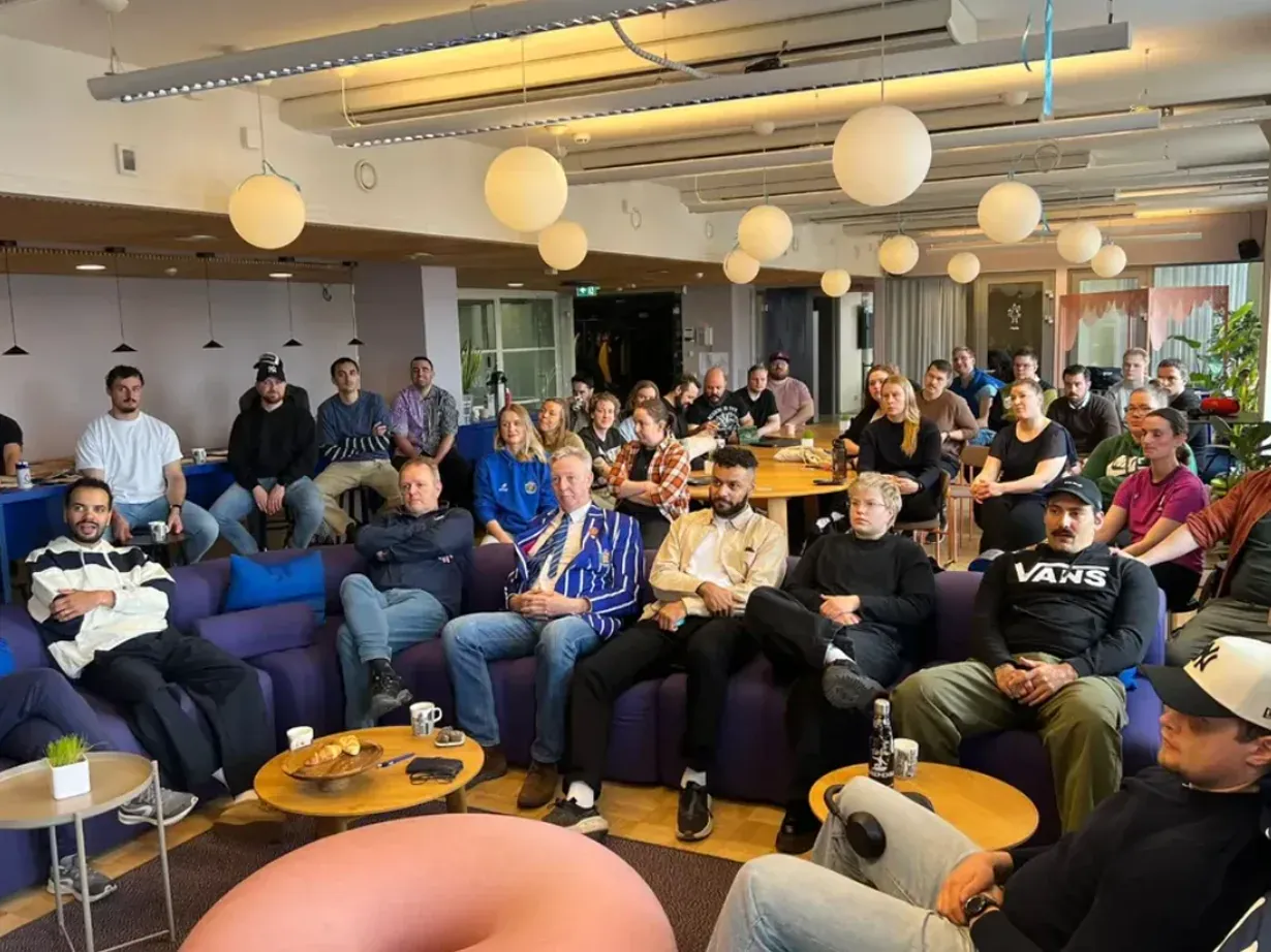 Helsinki Rugby Clubin jäsenet yhteisessä tapahtumassa